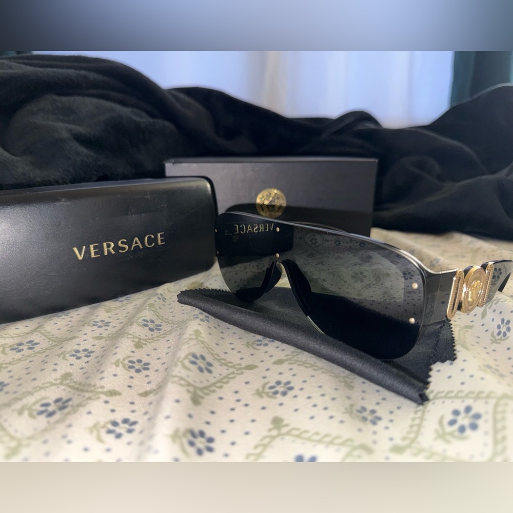 Versace Biggie Sunglasses